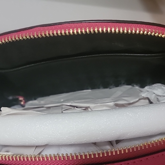 Karl Lagerfeld Women's Pink Cat Crossbody Bag, NWT - Picture 4 of 4